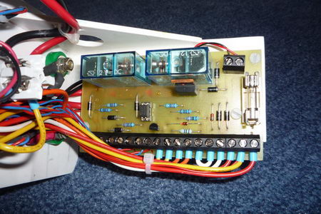 Platine fertig verdrahtet